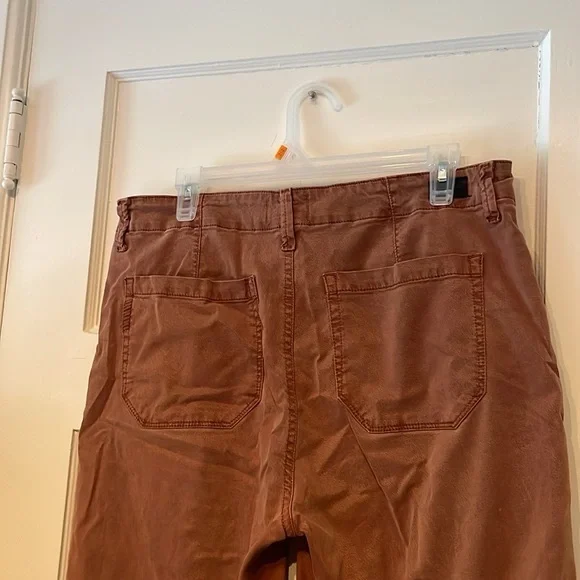 PAIGE Carly High-Rise Wide-Leg Crop Jeans in Terra Cotta - Picture 5 of 14